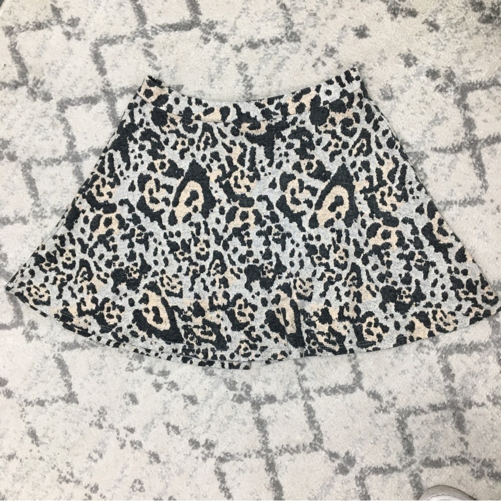 Top Shop Leopard Casual Swing Mini Skirt | Size 6​​​